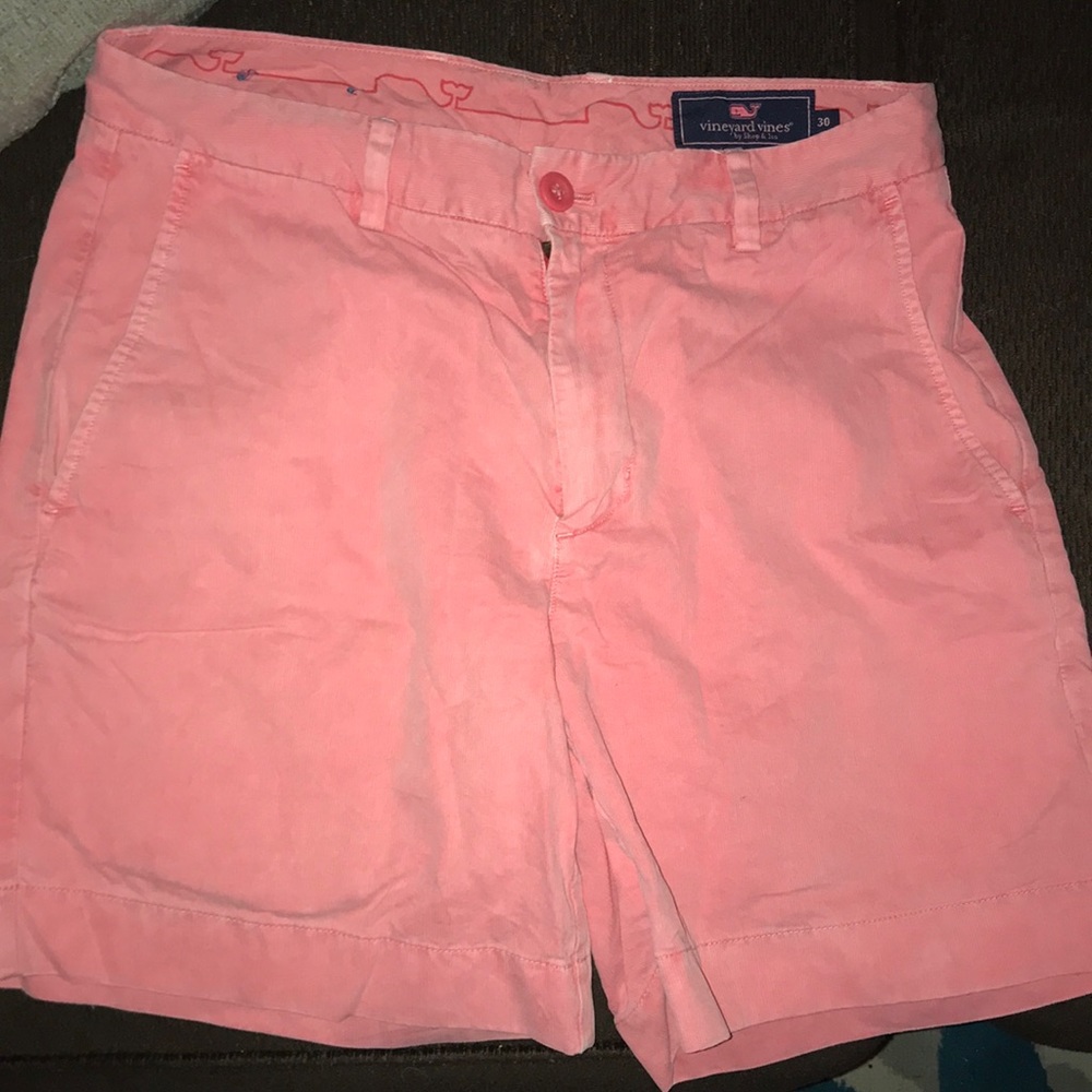 Vineyard Vines shorts